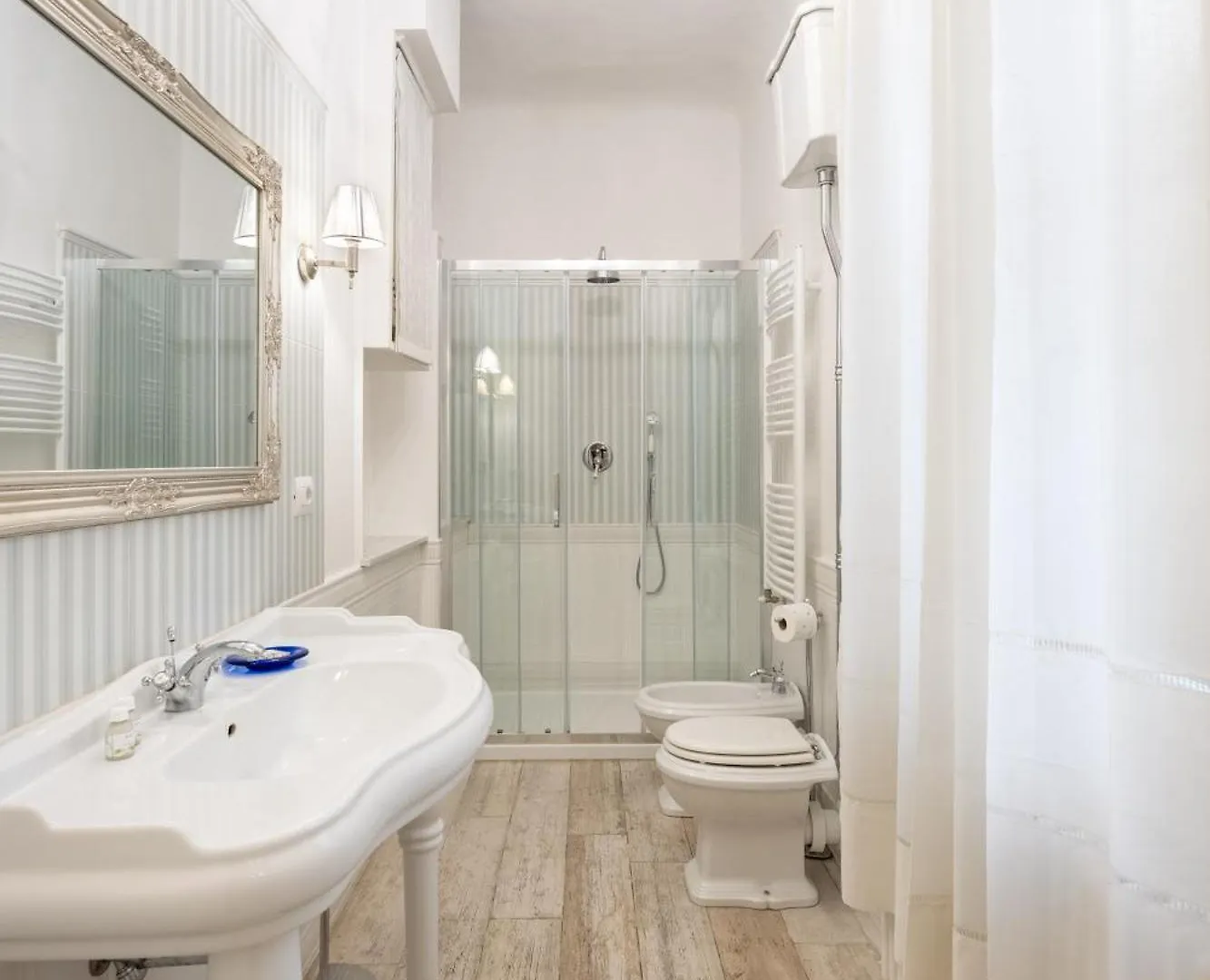 Keys Of Italy - Canne26 - Modern Chic Two Bedrooms Apartment Φλωρεντία